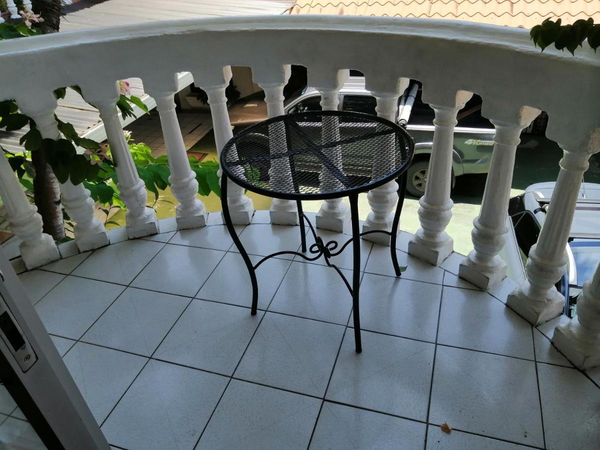Hotel Malinche Quepos Ngoại thất bức ảnh