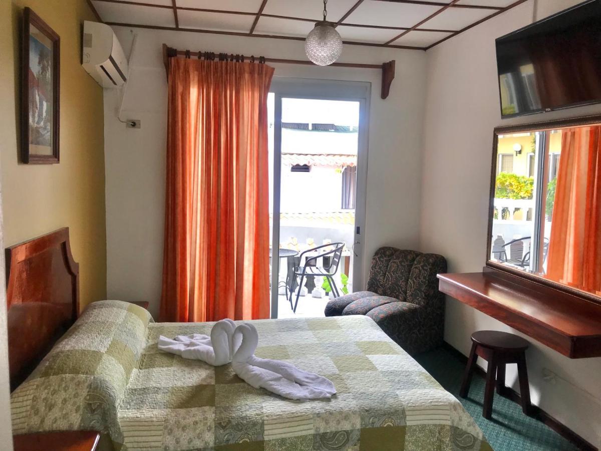 Hotel Malinche Quepos Ngoại thất bức ảnh