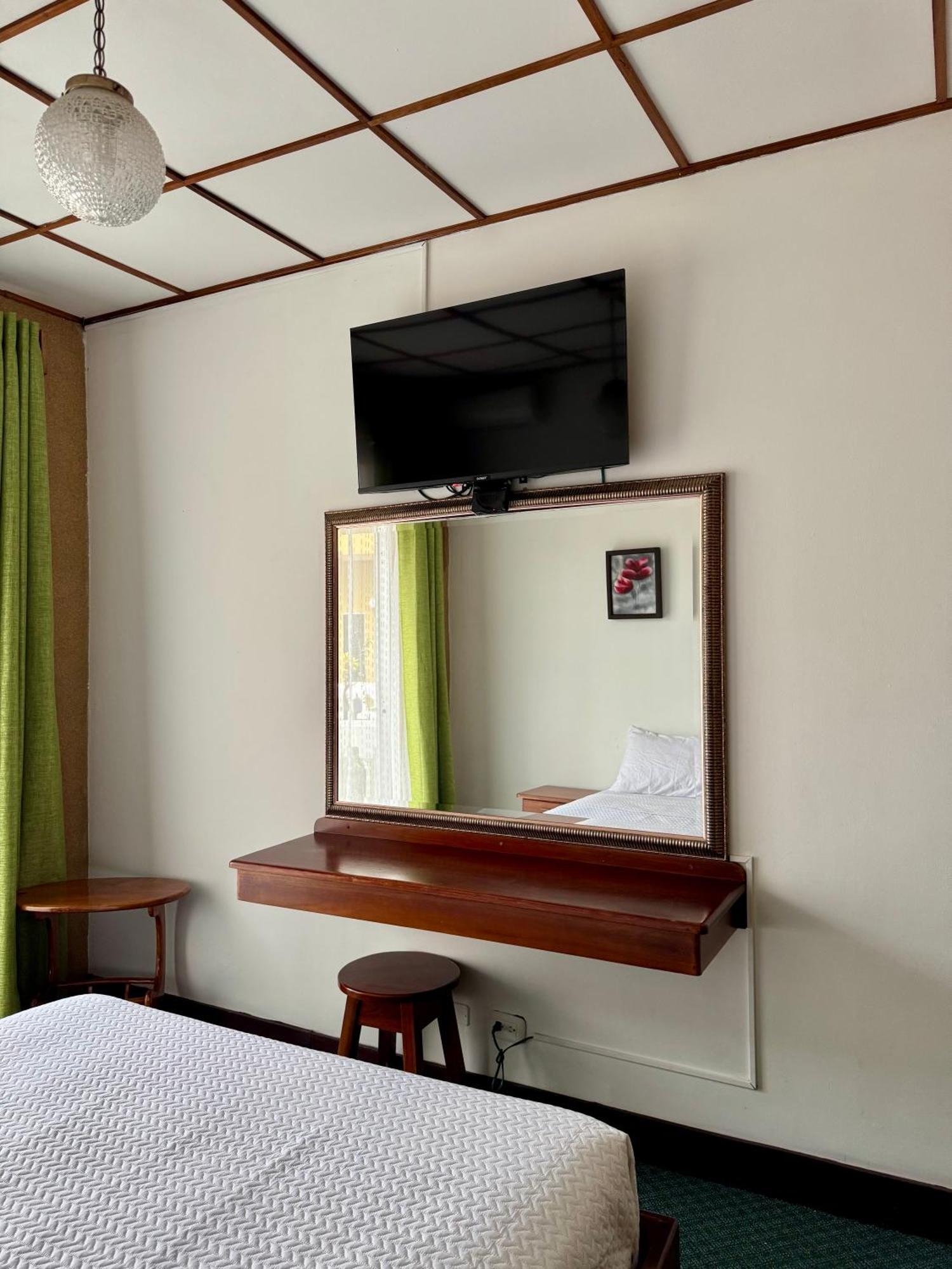 Hotel Malinche Quepos Ngoại thất bức ảnh
